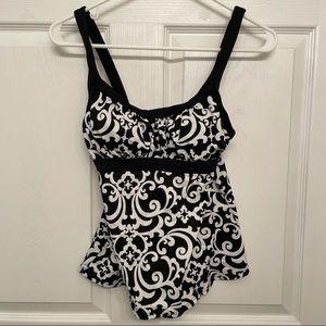 Black & white tankini top